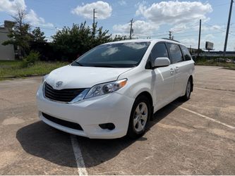 2015 Toyota Sienna LE