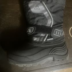 Boys Snow Boots Size 10