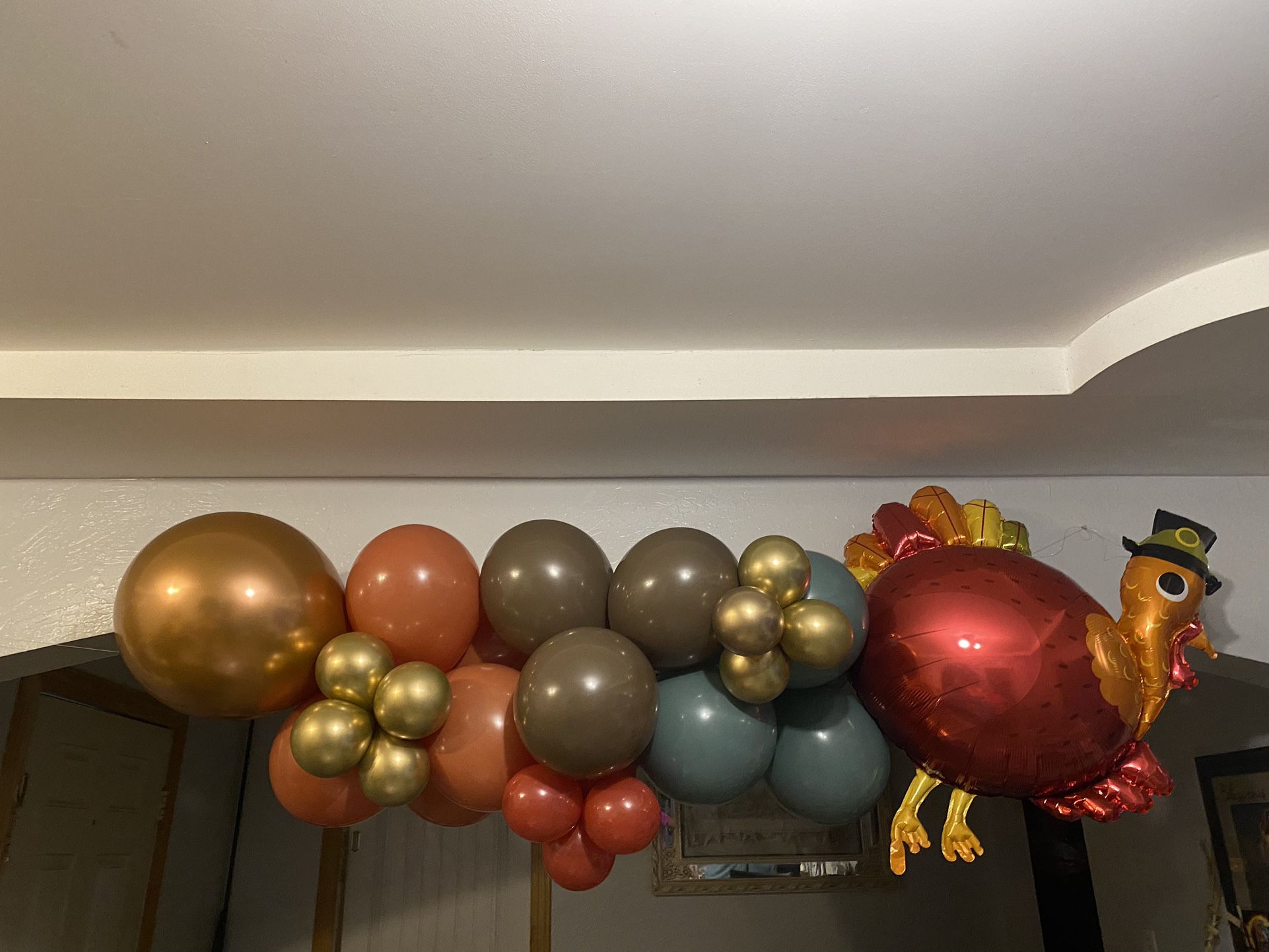 Thanksgiving Balloon Garland 