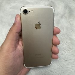Apple iPhone 7 32GB Unlocked $100 
