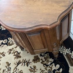 Coffee table on rollers