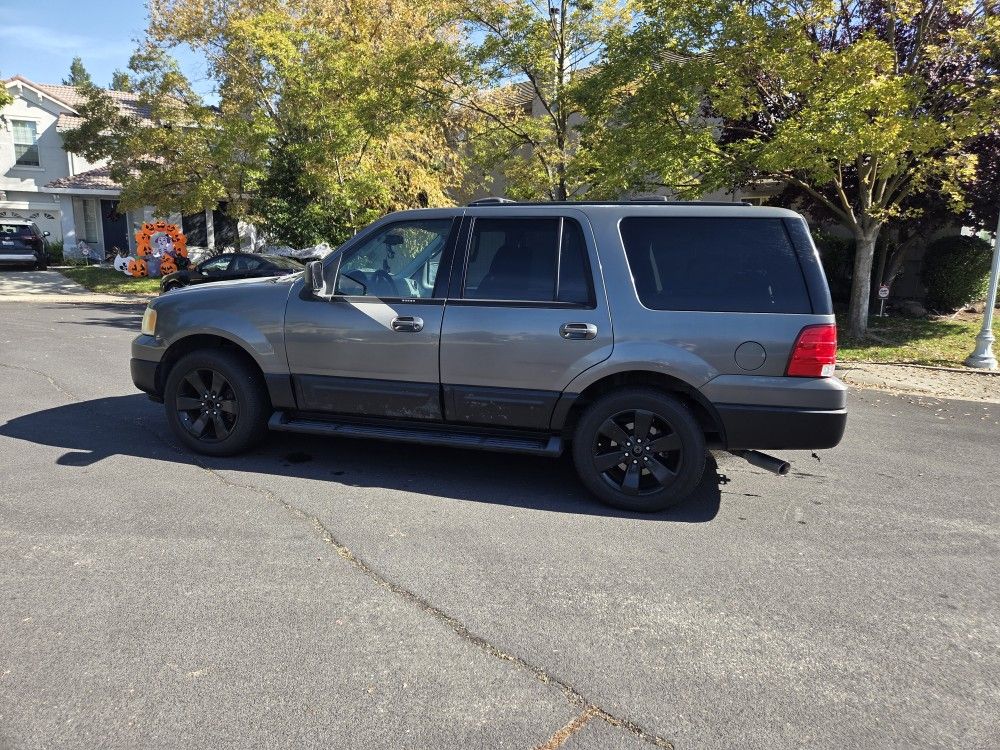 2004 Ford Expedition