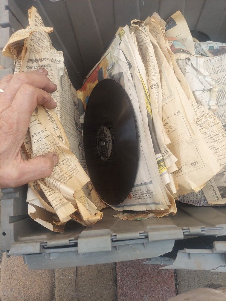 Old Records. Phonograph Antique. Vinyl Old Very Old. About 50 Pieces