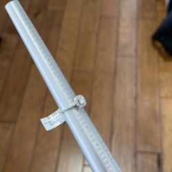 White Gold Diamond Round Halo Wedding Ring 