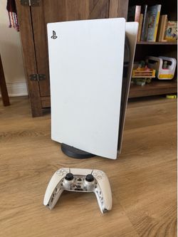 Original PS5 Digital Edition - Excellent Condition