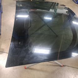 Tesla Model Y Rear Glass OEM Pre-owned