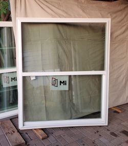Mi Vinyl Window