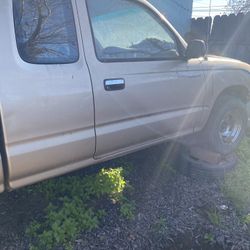 96-00 Toyota Tacoma Bed, Door and Diffarencial