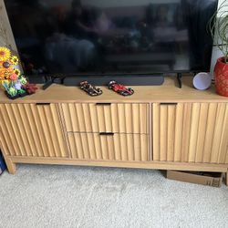 Entertainment Unit