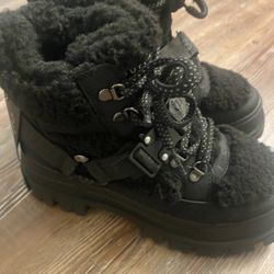 Buffalo Brand Vegan Black Cozy Sneaker Platform Boots 