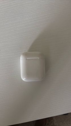 Apple AirPods CASE w Box No Charger And 1 AirPod