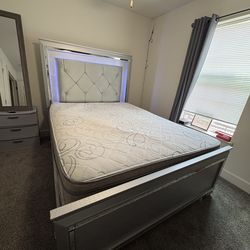 Queen Bed with Mattress