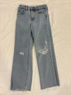 Light Wash Distressed Wide Leg Jeans