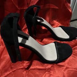 Black High Heels 