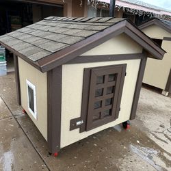 Dog 🐶 🏡 Houses