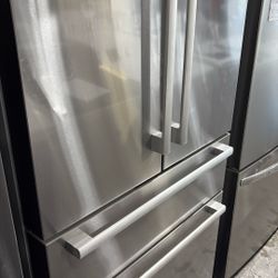 Bosch Counter Depth Refrigerator 