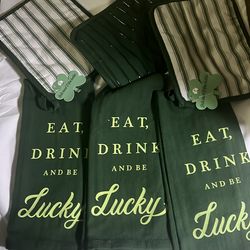 St Patrick's Day Dish Towel 25"x15" and Pot Holder 9"x7", New w/Tag