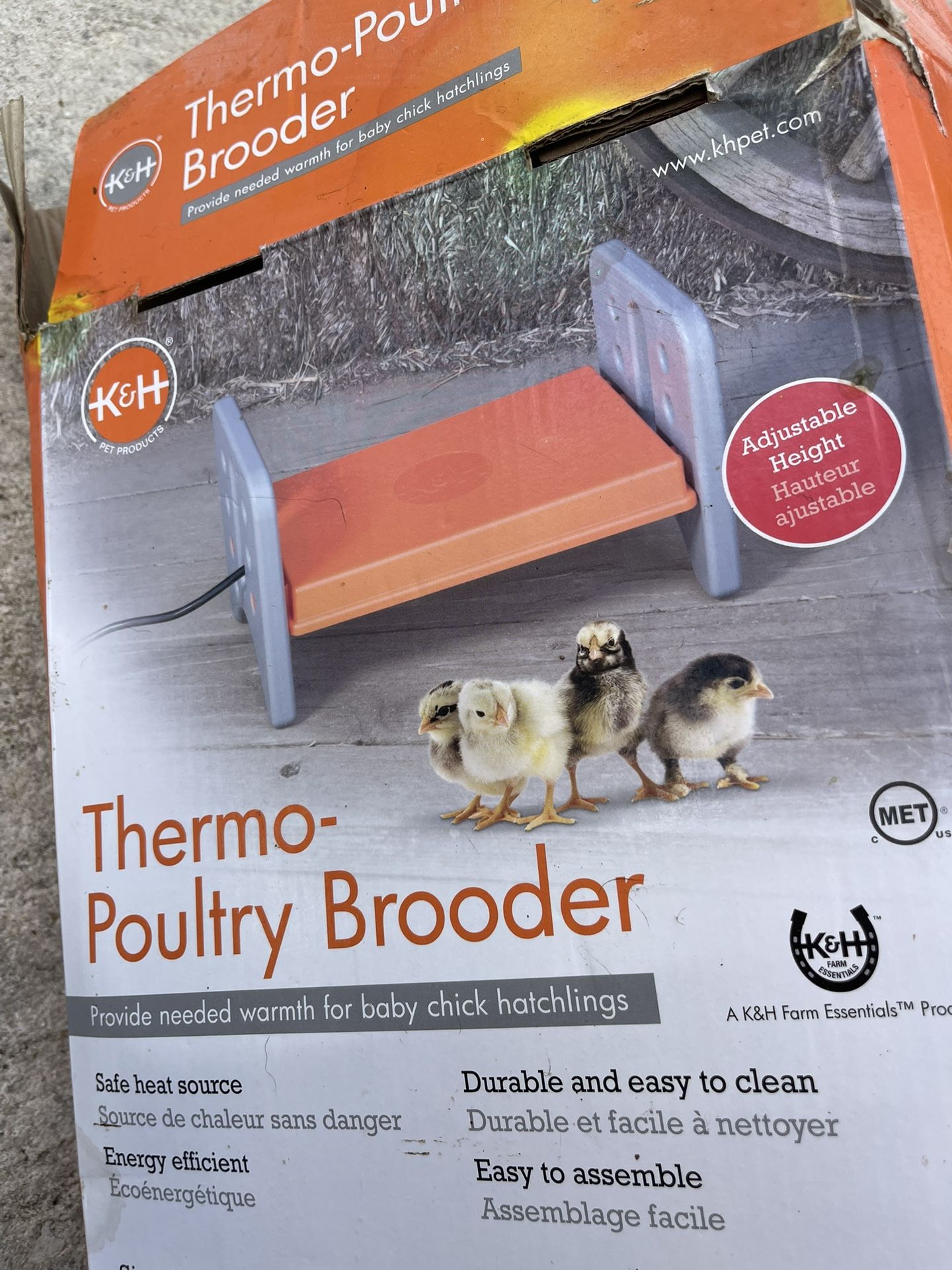 Thermo Poultry Brooder