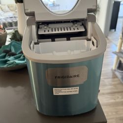 Portable Mini Ice Maker