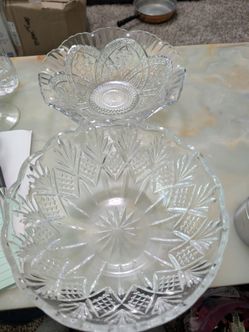 Holiday serving bowls glass