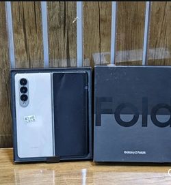 𝚂𝚊𝚖𝚜𝚞𝚗𝚐 𝙶𝚊𝚕𝚊𝚡𝚢 𝚣 𝚏𝚘𝚕𝚍 4 𝚞𝚗𝚕𝚘𝚌𝚔𝚎𝚍 𝚠𝚒𝚝𝚑 𝚠𝚊𝚛𝚛𝚊𝚗𝚝𝚢