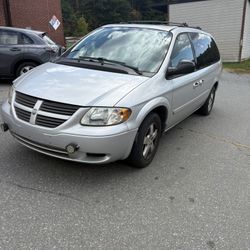 2005 Dodge Caravan