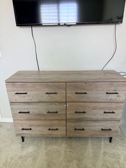 6 drawer gray dresser