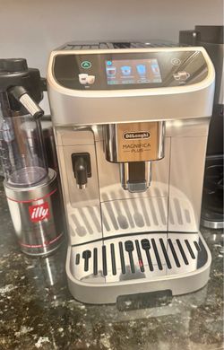 DELONGHI MAGNIFICA PLUS ESPRESSO MACHINE