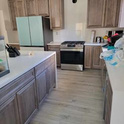 Laminate And Vinyl Floor