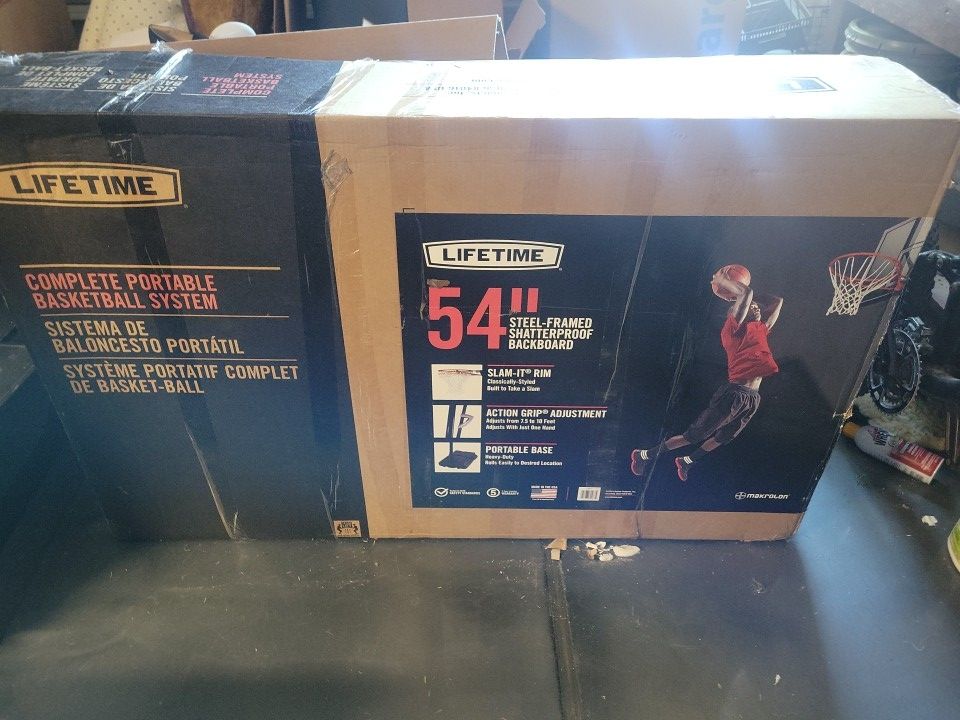 Lifetime Complete Portable Basketball System