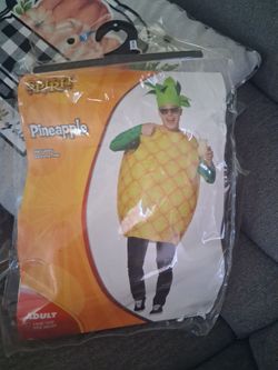 costume