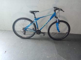 BICYCLE GT 21 SPEED SIZE 29 BRAND NEW 