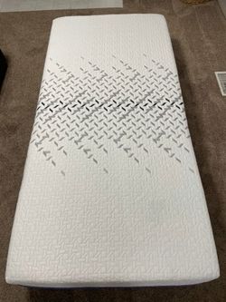 Twin XL Mattress - Nectar Luxe Memory Foam Perfect Condition