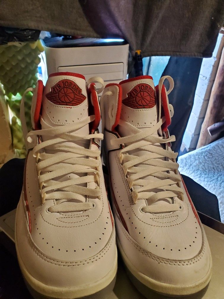 Air Jordan 2 Retro ‘Chicago Home’