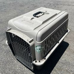 *** Medium Size Pet Taxi Pet Carrier ***
