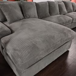 New  Comfortable Sectional Sofa With Reversible Chaise Lounge 146 X 70