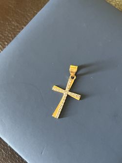 Yellow Gold Cross Pendant 
