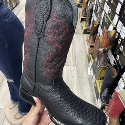 mens western boots 