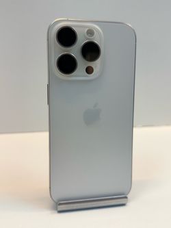 Apple iPhone 15 PRO 128gb. ( Unlocked Phone )