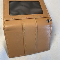 Dockers Men's Tan Leather Bifold Wallet
