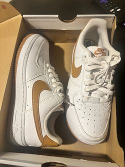 Nike Air forces 6.5 women’s