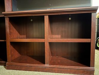 Tv/entertainment stand