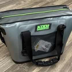 KODI Trip by H-E-B Soft Sided 20-Can Cooler