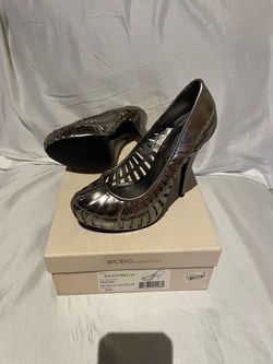 BCBGeneration BG-Estrella Pewter Heels Size 6M