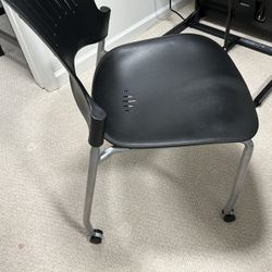 Chair With Wheels