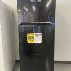 NEW WHIRLPOOL REFRIGERATOR- FOR SALE! 