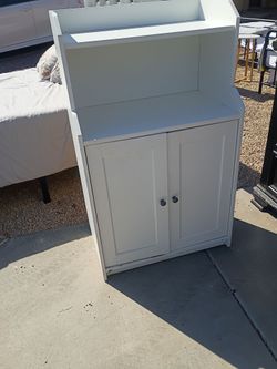 Hauga cabinet 2 door