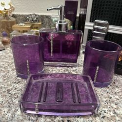Purple Bathroom Toiletries Set. 