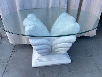 Dinning Table With Oval Glass 52”W x 34”D x 30”H Used But Good Condition $90 Firm on Price