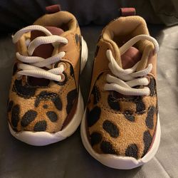 Toddler Girls Size 3 Leopard Sneakers (new)